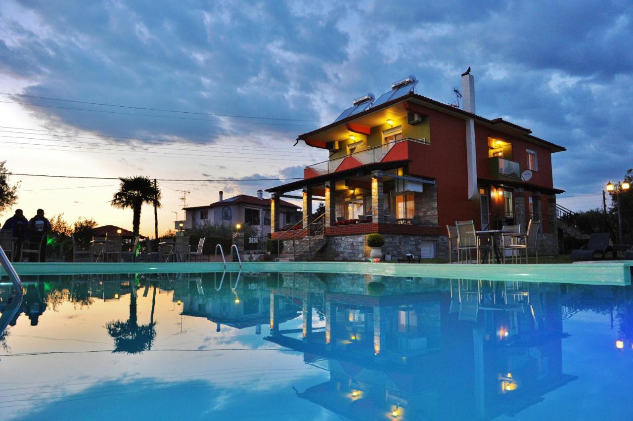 Sunday Resort Gerakini Exterior foto