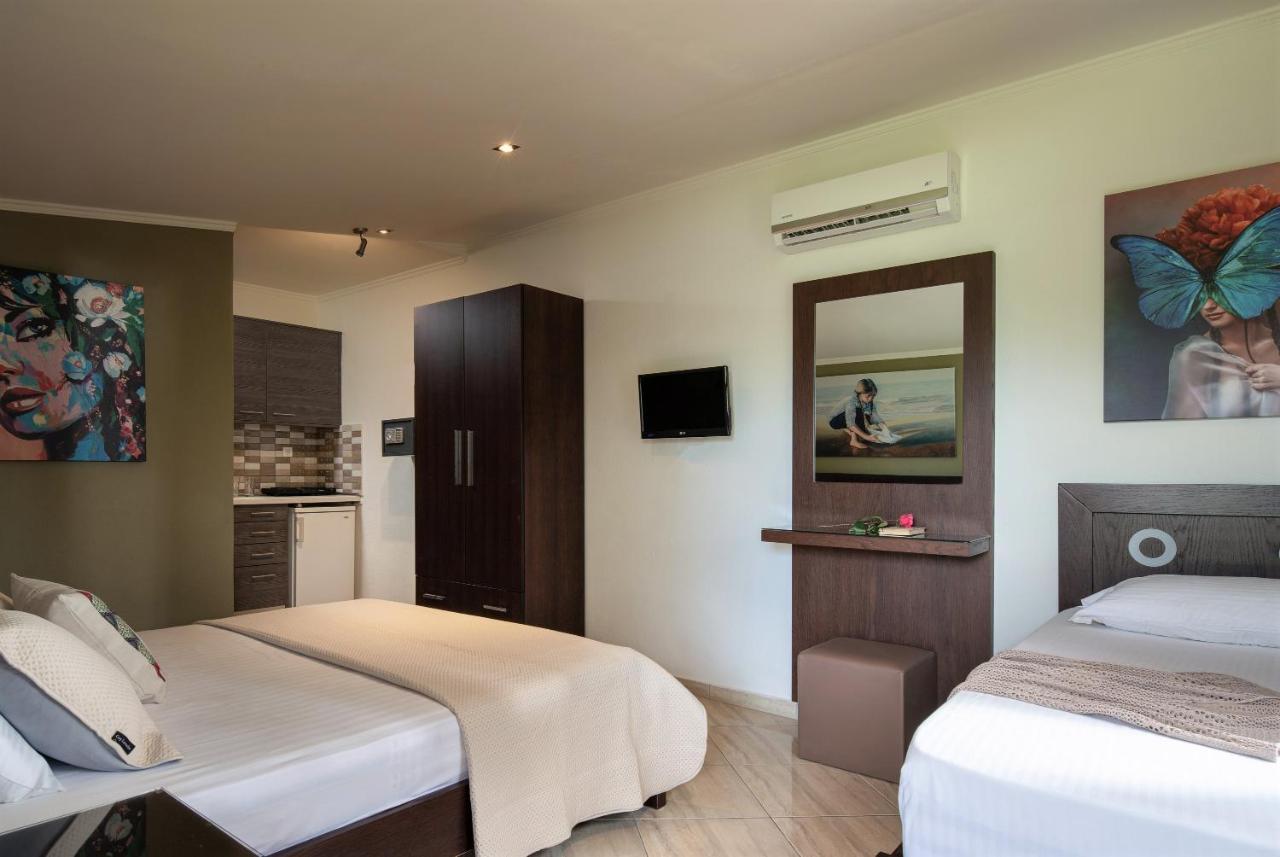 Sunday Resort Gerakini Exterior foto