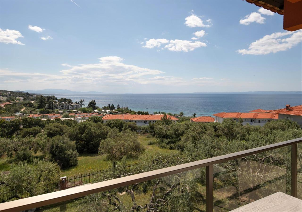 Sunday Resort Gerakini Exterior foto