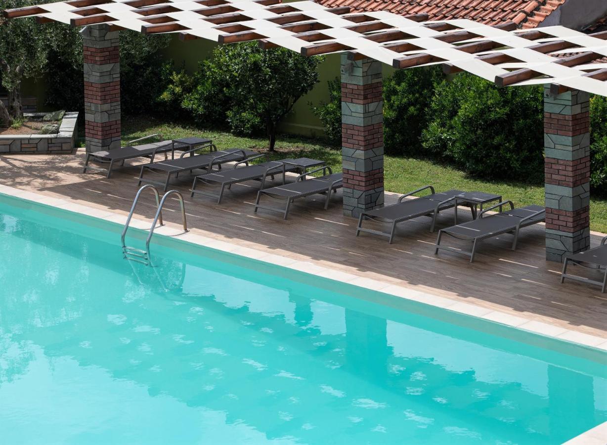Sunday Resort Gerakini Exterior foto