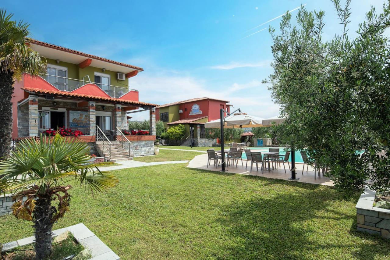 Sunday Resort Gerakini Exterior foto