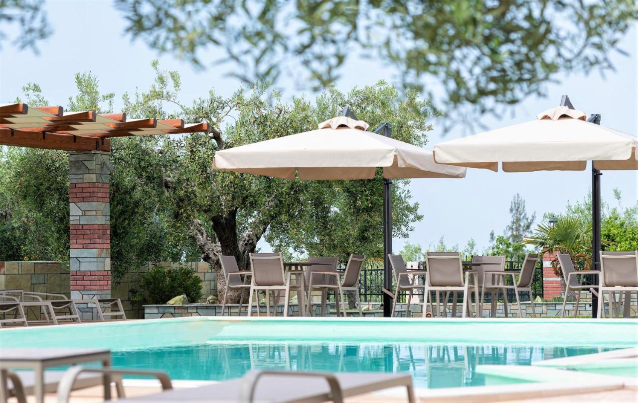 Sunday Resort Gerakini Exterior foto