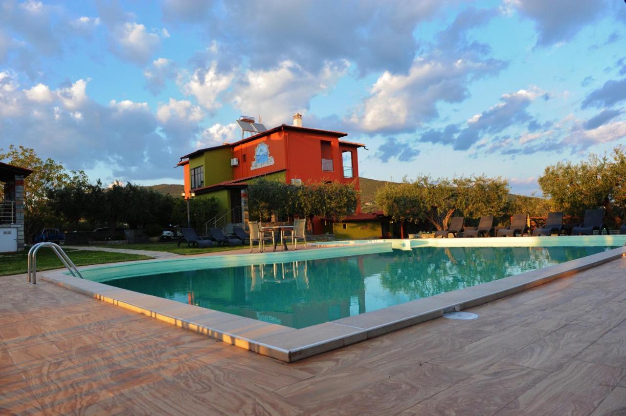 Sunday Resort Gerakini Exterior foto