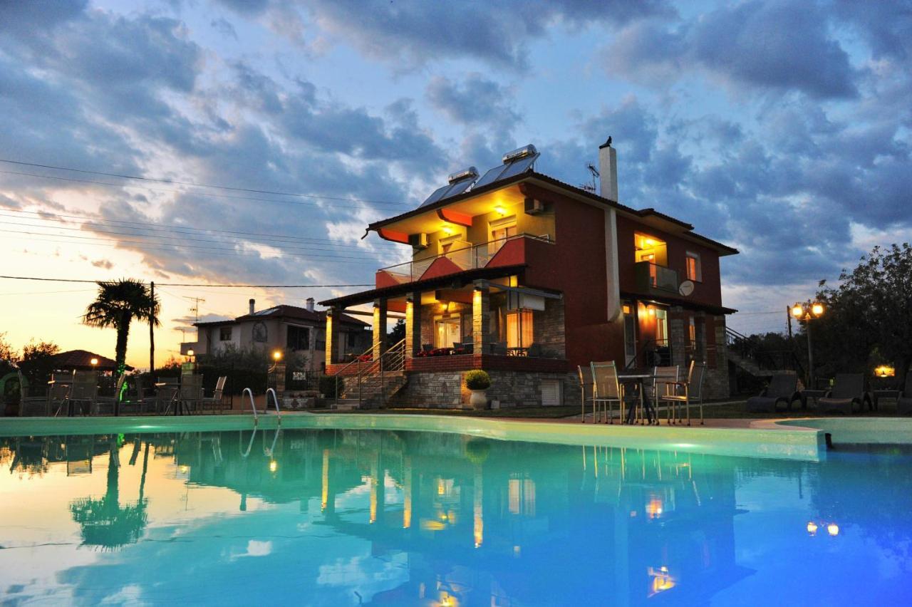 Sunday Resort Gerakini Exterior foto
